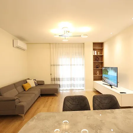 Grandstay Portside Durrës