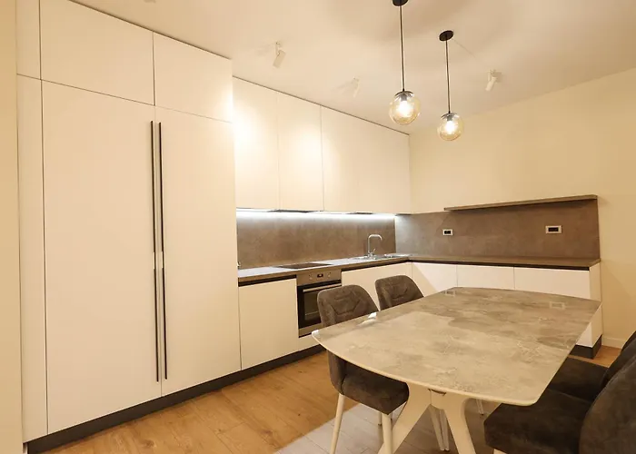 Grandstay Portside Durrës