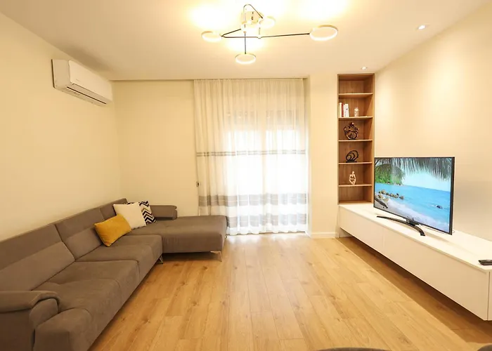 Grandstay Portside Durrës