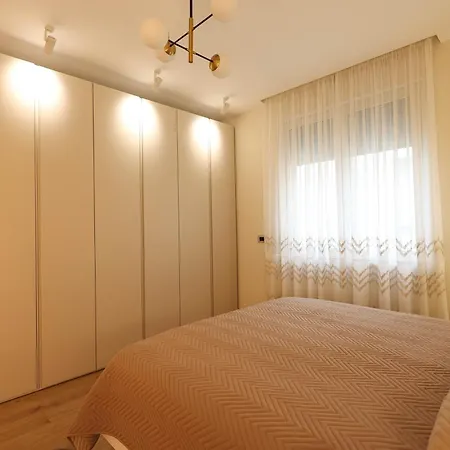 Grandstay Portside Dıraç