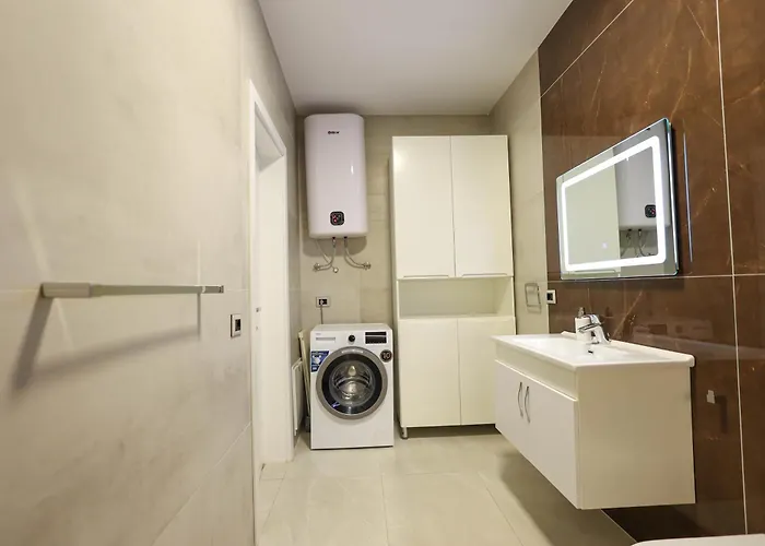 Grandstay Portside