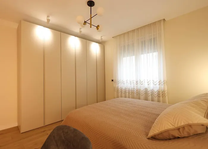 Grandstay Portside